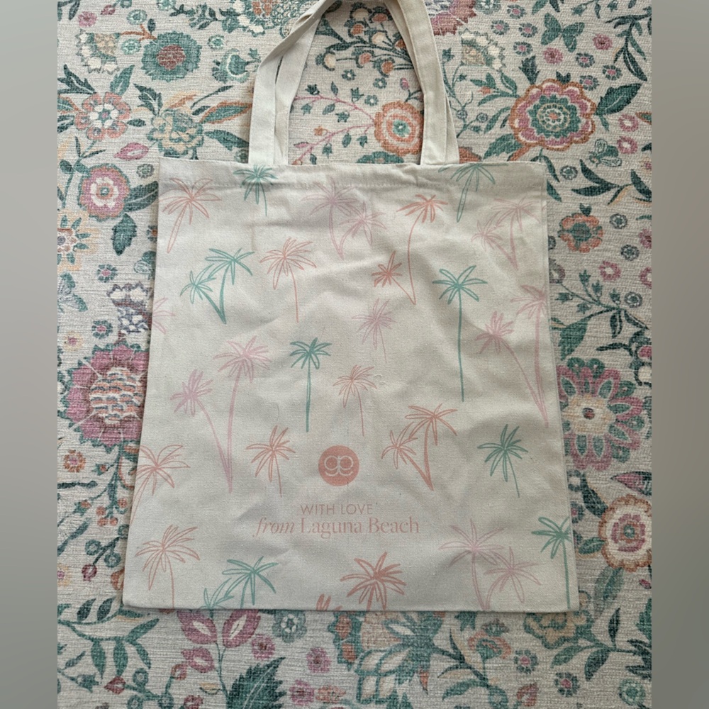 🔴 5/$10 Gorjana Tote